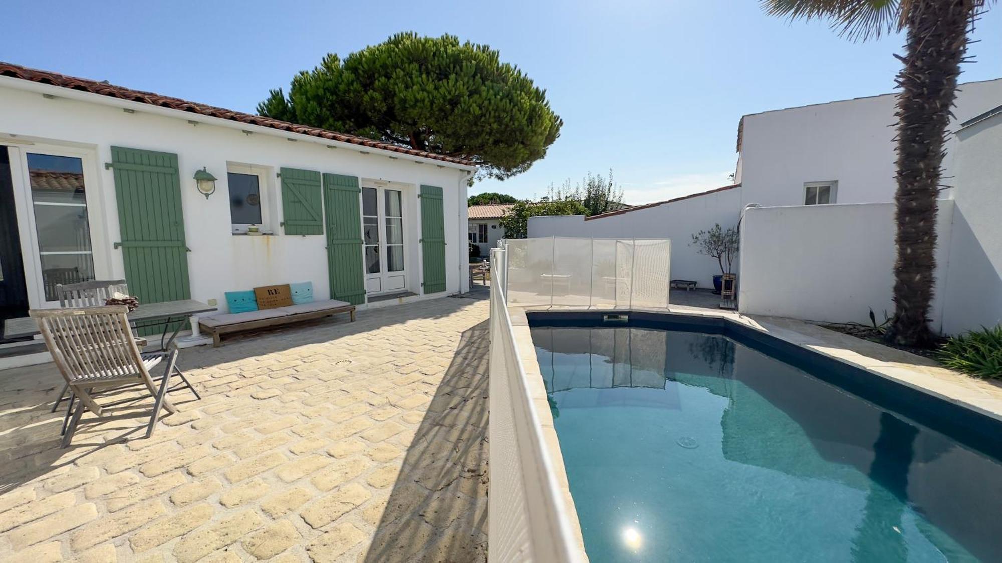 Charmante Avec Piscine